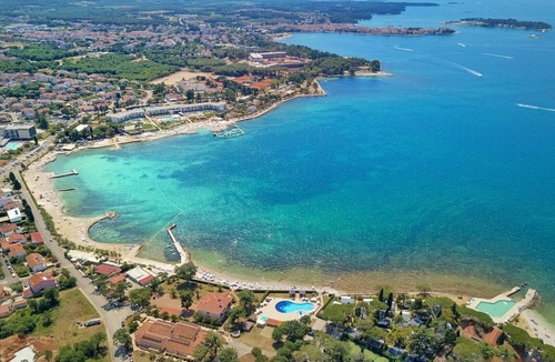 Porec Apartment | Fully equipped apartment in a top location in Porec, 50 meters from the beach, pets are welcome