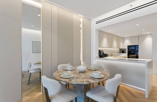 Jumeirah Lake Towers Apartment | Fully upgraded 1 Bedroom in JLT