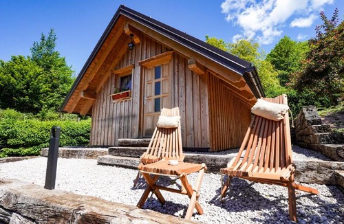 Kostel Ski Chalet | Glamping Avantura-Cozy Cabin for Two with Private Jacuzzi Kolpa Valley