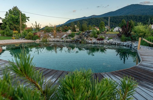 Hrib pri Hinjah House | Glamping Happiness with Shared Natural Pool Nr.1
