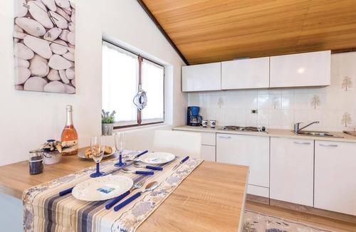 Supetarska Draga Apartment | Gorgeous apartment in Supetarska Draga