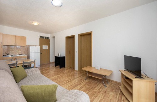 Lokva Rogoznica Apartment | Gorgeous apartment in Lokva Rogoznica with WiFi