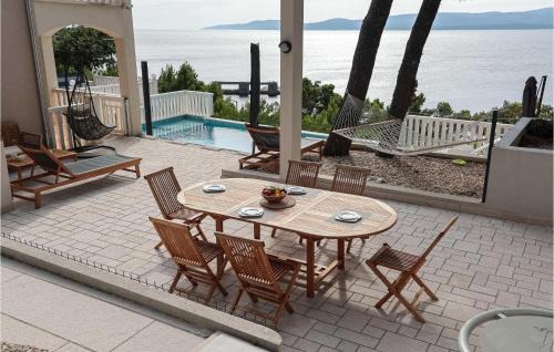 Lokva Rogoznica Apartment | Gorgeous Apartment In Lokva Rogoznica