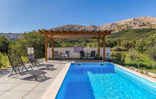 Draga Bascanska Apartment | Gorgeous Apartment In Baska With Swimming Pool