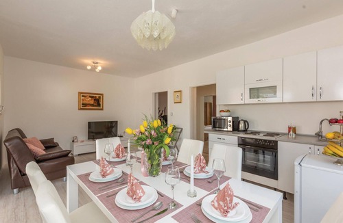 Metkovic Apartment | Gorgeous apartment in Metkovic