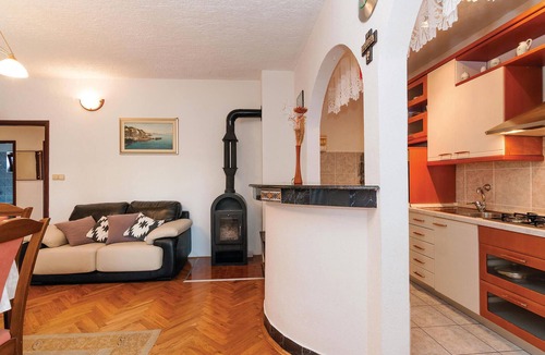 Rovanjska Apartment | Gorgeous apartment in Rovanjska with WiFi