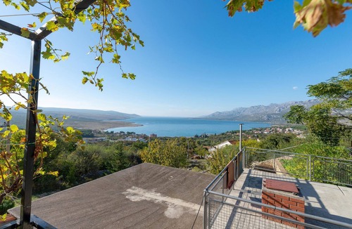 Rovanjska Apartment | Gorgeous apartment in Rovanjska with WiFi