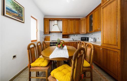 Paradiz Apartment | Gorgeous Apartment In Labin