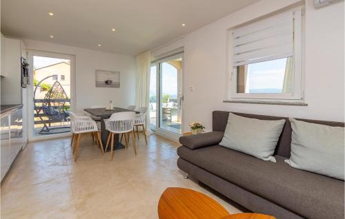 Ravni Apartment | Gorgeous Apartment In Labin With Wifi