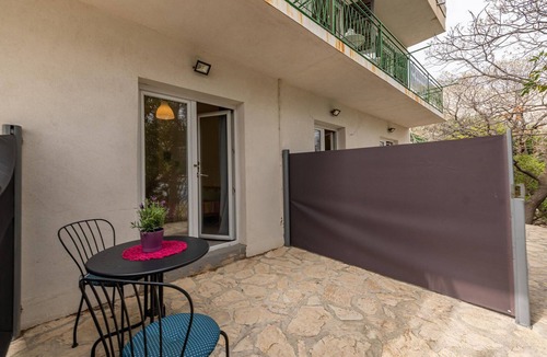 Bosana Apartment | Gorgeous apartment in Novalja with house sea view