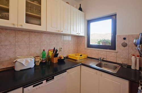 Kneza Apartment | Gorgeous apartment in Racisce with house sea view