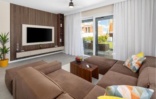 Frata Apartment | Gorgeous Apartment In Tar