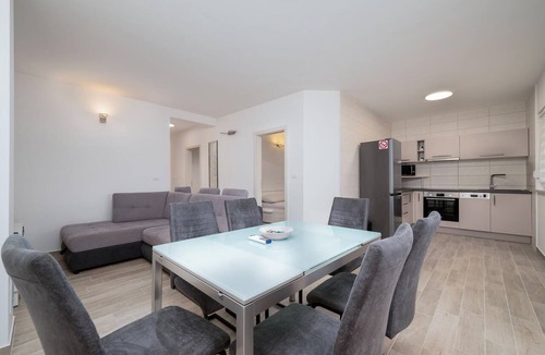 Fazana Apartment | Gorgeous apartment in Valbandom with WiFi