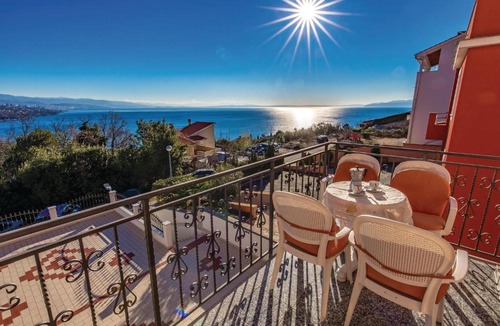 Volosko Apartment | Gorgeous Apartment In Volosko With Wifi