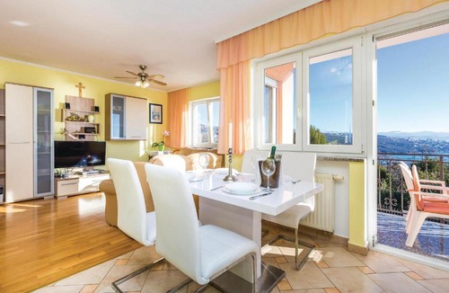 Volosko Apartment | Gorgeous Apartment In Volosko With Wifi