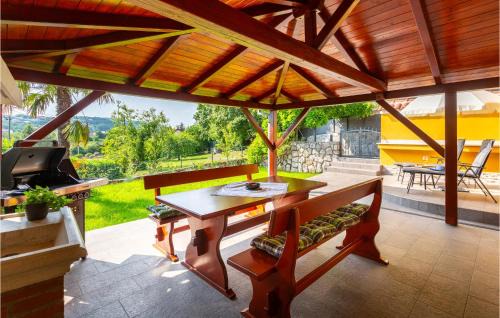 Buzdohanj House | Gorgeous Home In Cernik With Sauna