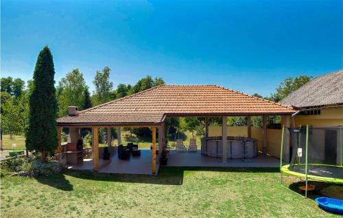 Duga Resa House | Gorgeous Home In Duga Resa With Wifi