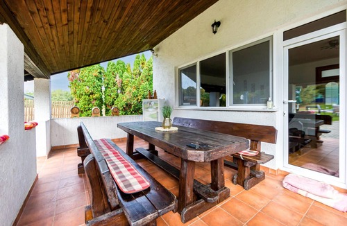 Fericanci House | Gorgeous home in Fericanci with sauna