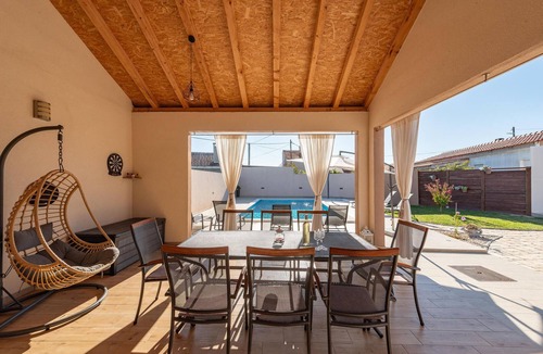 Sukosan House | Gorgeous home in Galovac