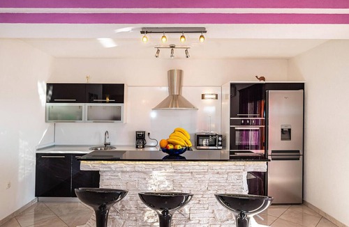 Galovac House | Gorgeous home in Galovac
