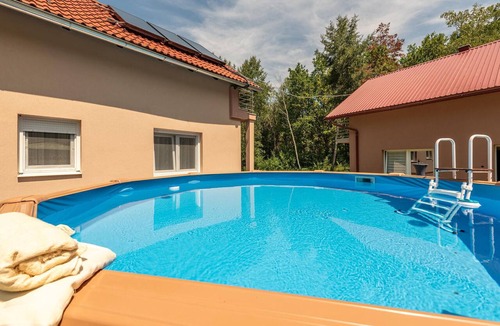 Gospic House | Gorgeous home in Gospic with sauna