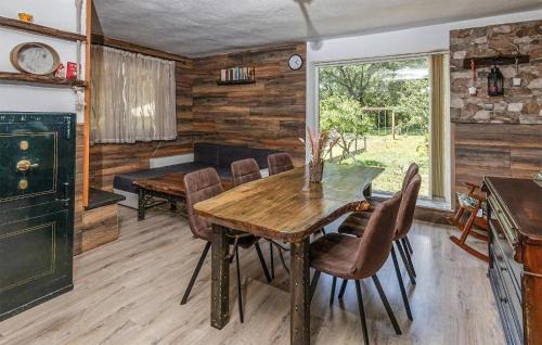 Grizane House | Gorgeous Home In Grizane-Belgrad