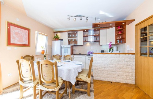 Kastel Luksic House | Gorgeous home in Kastel Luksic