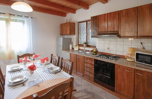Gracisce House | Gorgeous home in Jakacici