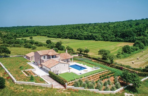 Krnica House | Gorgeous home in Krnica with sauna