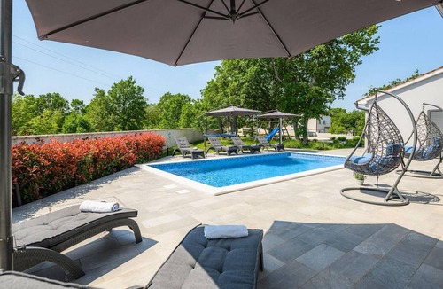 Becici House | Gorgeous home in Labin