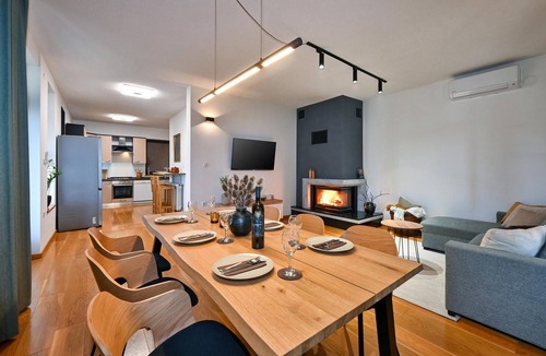 Veliko Trojstvo House | Gorgeous home in Maglenca with sauna