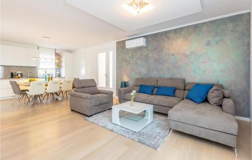 Milovcici House | Gorgeous Home In Malinska With Sauna