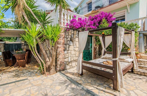 Maslenica House | Gorgeous home in Maslenica