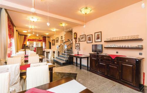 Metajna House | Gorgeous Home In Metajna