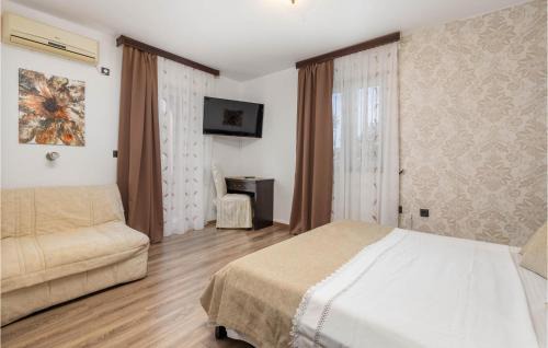 Metajna House | Gorgeous Home In Metajna