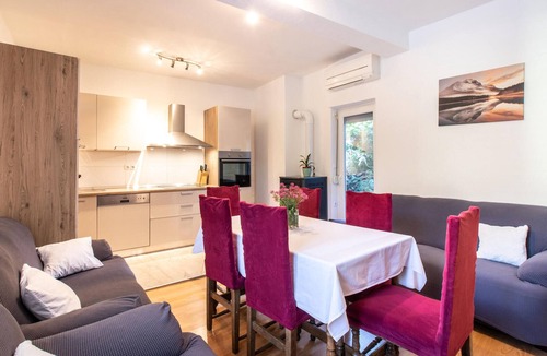 Jasenice House | Gorgeous home in Modric with house sea view