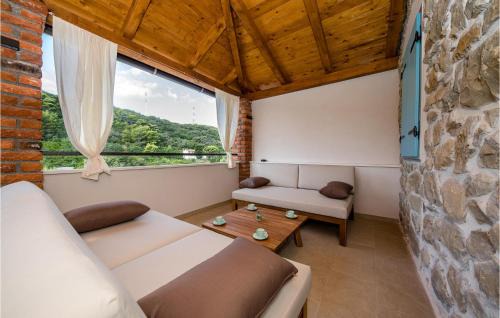 Mundanije House | Gorgeous Home In Mundanije With Sauna