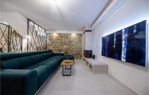 Mundanije House | Gorgeous Home In Mundanije With Sauna