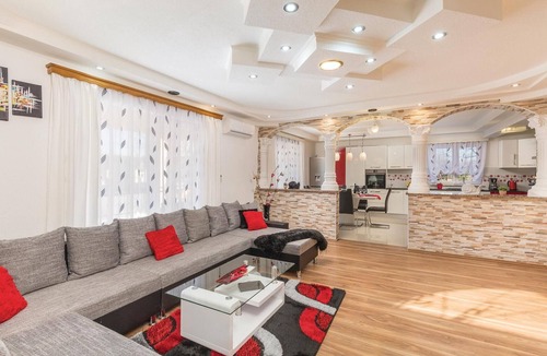 Sveta Nedelja House | Gorgeous home in Nedescina
