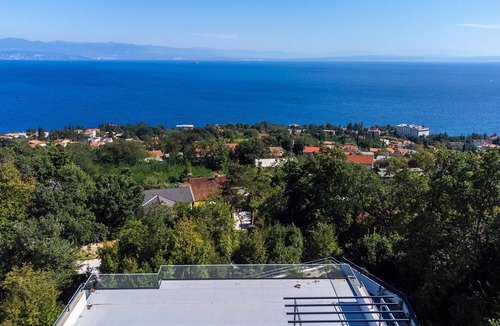 Opric House | Gorgeous home in Opric