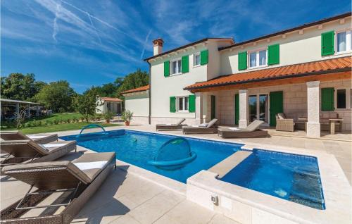 Gracisce House | Gorgeous Home In Pican
