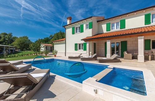 Gracisce House | Gorgeous home in Pican