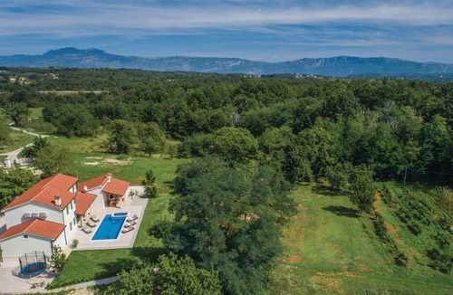 Gracisce House | Gorgeous home in Pican