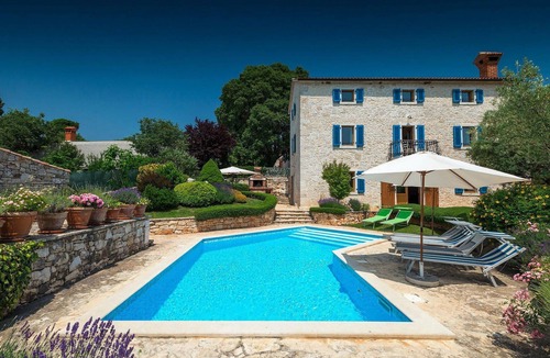 Markovac House | Gorgeous home in Porec