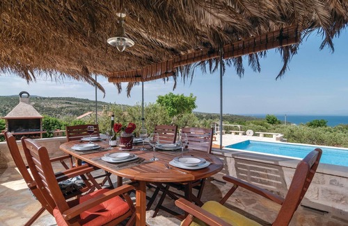 Postira House | Gorgeous home in Postira