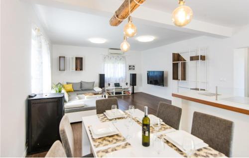 Skabrnja House | Gorgeous Home In Prkos