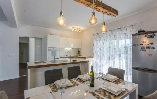 Skabrnja House | Gorgeous Home In Prkos