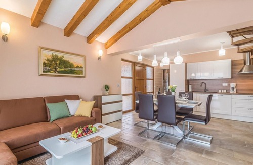 Valtura House | Gorgeous home in Pula