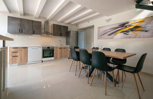 Vinkuran House | Gorgeous home in Pula