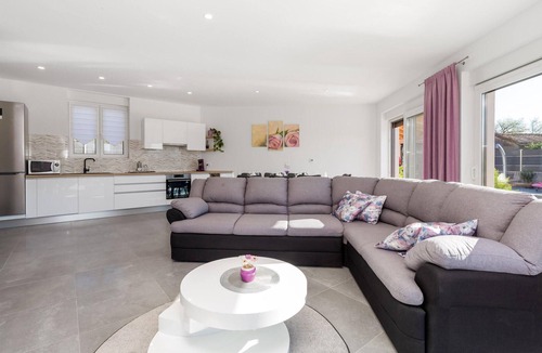 Viskovo House | Gorgeous home in Rijeka